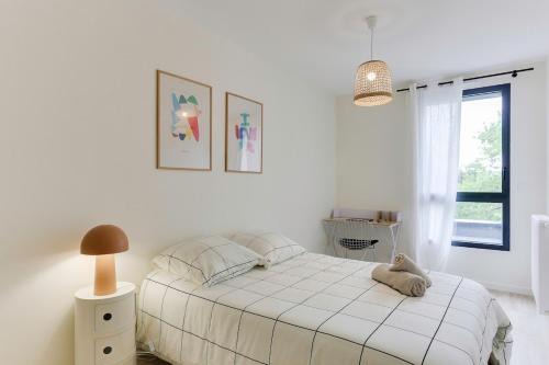 Saint-Jacques-de-la-Lande Apartment | Maison Joseph - Chambre 2