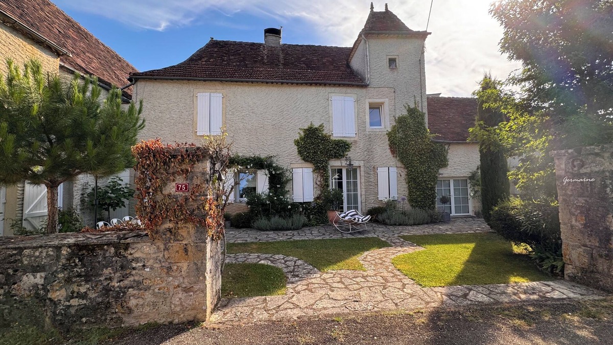 Coeur-de-Causse House | "Maison Germaine". Beautifully renovated family home. A haven in the heart of the Lot.