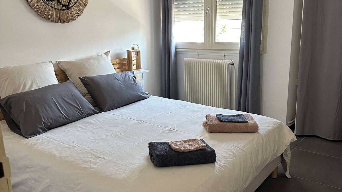 Beziers Villa | Maison GuyennenLovely, cosy house furnished with care and comfort