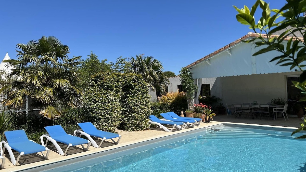 Saint-Georges-du-Bois House | Maison Individuelle, Preau Vers Piscine Privée Avec Plancha