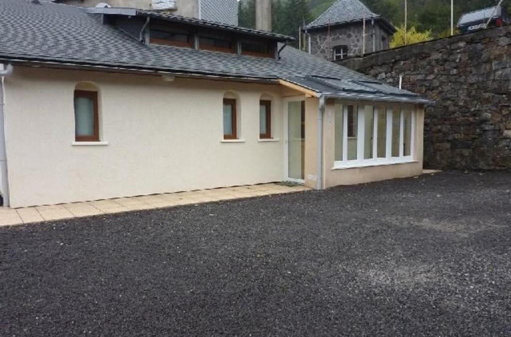 Mont-Dore House | Maison Indépendante avec Jardin à Mont-Dore - Près des Commerces et Thermes - FR-1-608-120