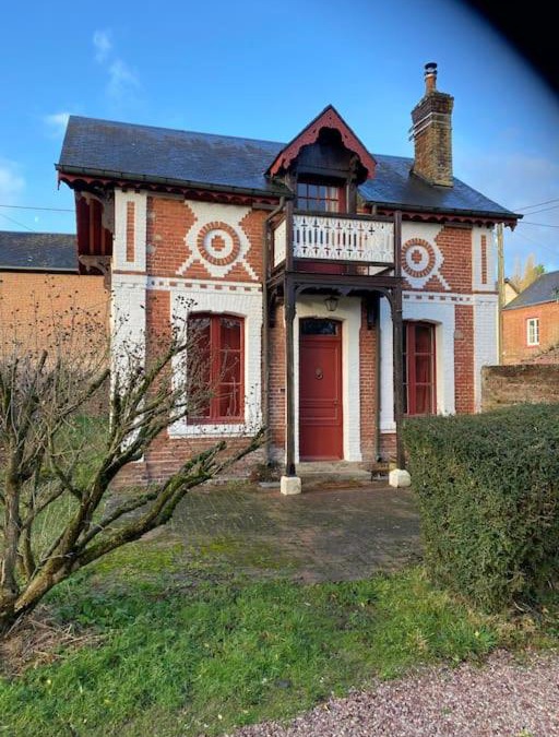 Pontchardon House | Maison individuelle dans un parc