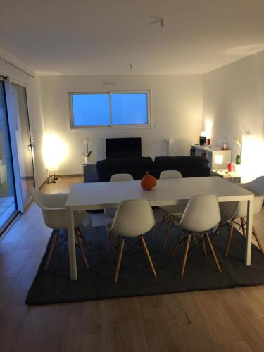 Douarnenez House | Maison Jardin De La Baie