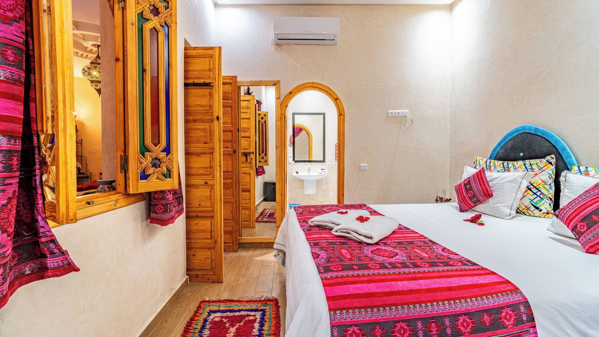 Marrakech Hotel | MAISON KA HOTEL: ENSUITE ROOM/RESTAURANT/HAMMAM & SPA BODY TREATMENTS