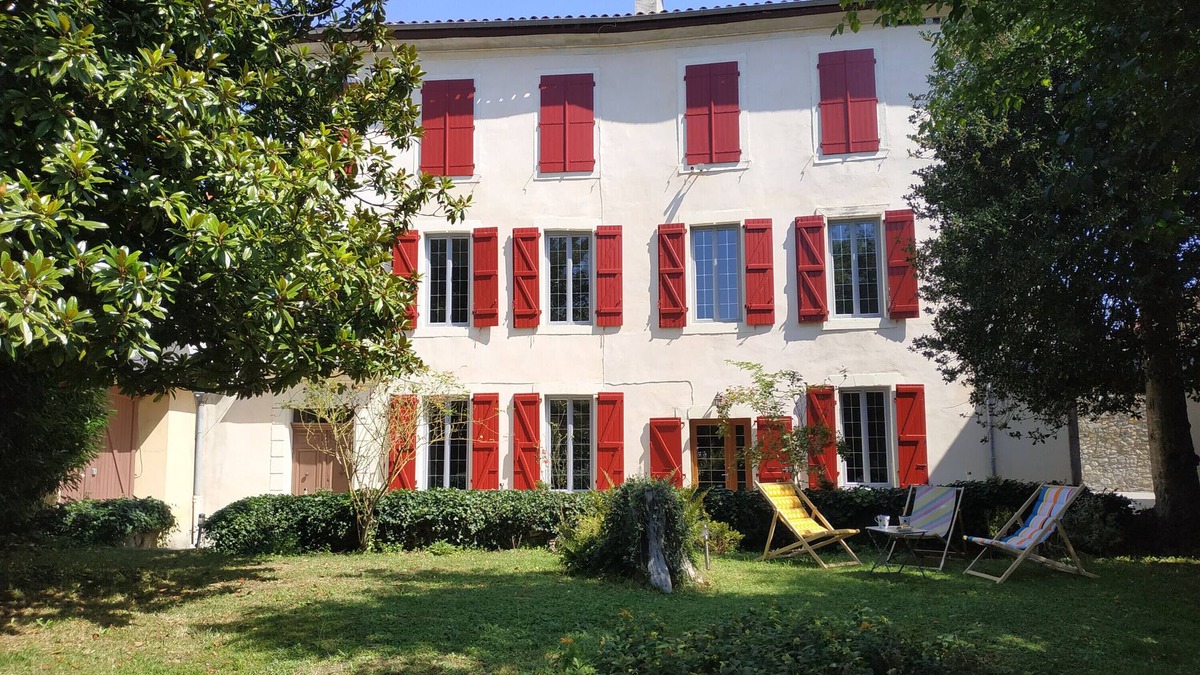 Aspet House | Maison L'Arénoulat in Aspet – charm, garden & comfort in the heart of Comminges, near town & nature