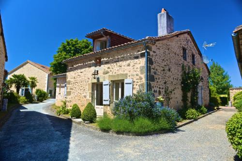 Saint-Martial-de-Valette House | Maison Lavande
