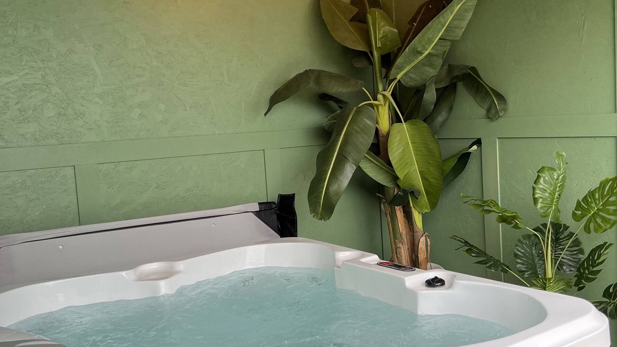 Bobital House | Maison la dolce vita with year-round spa