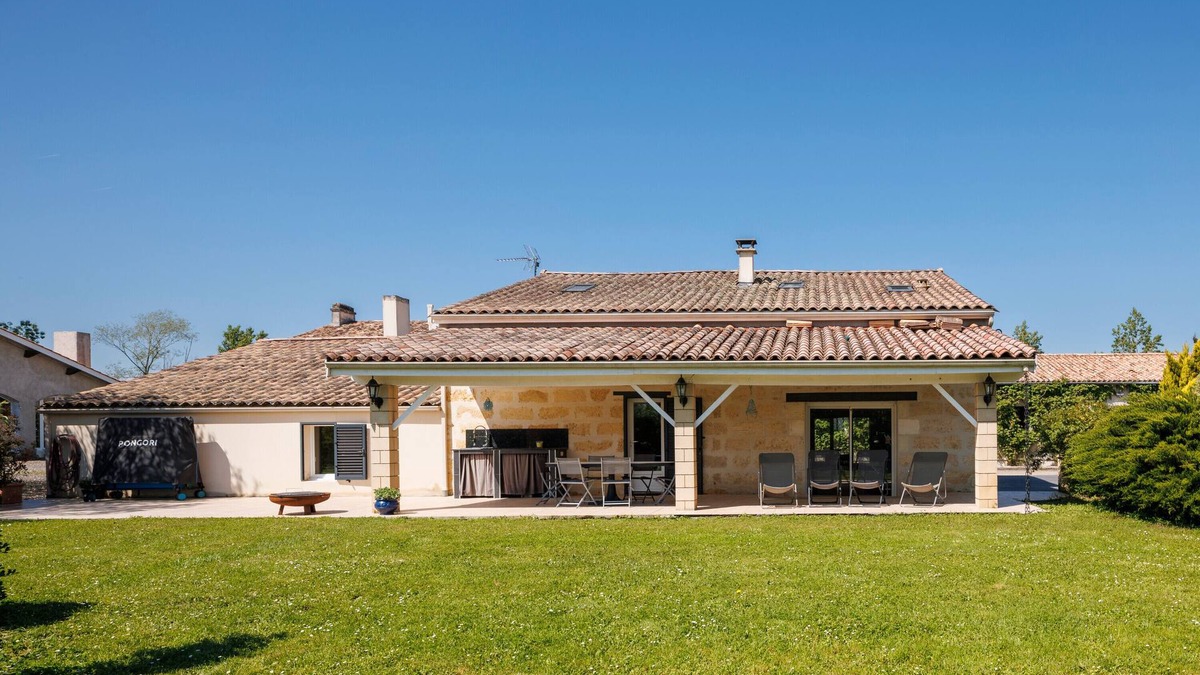 Saint-Andre-de-Cubzac House | Maison La Joye Sud – Comfort, Accessibility, and Relaxation in the Heart of the Bordeaux Vineyards
