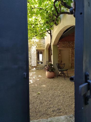 Visan House | Maison La Petite Cour - Spa