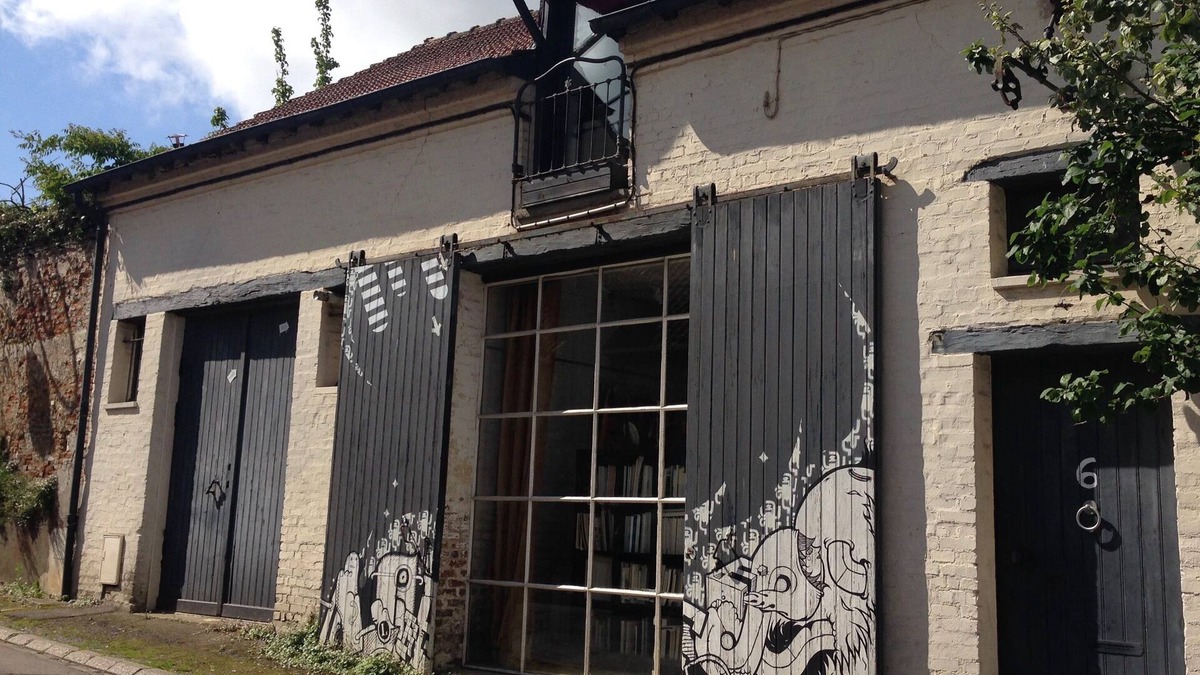Montreuil-sur-Mer House | Maison labedelo in the beautiful