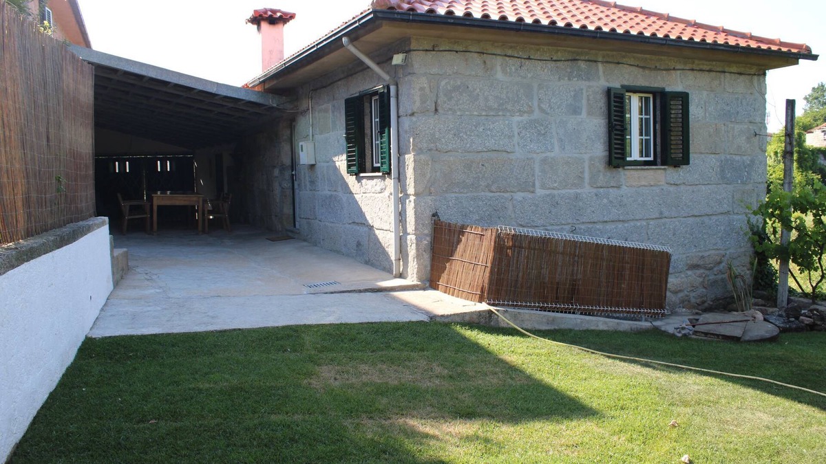Medelo House | Maison Lagarta As Casinhas de Santo Ovidío