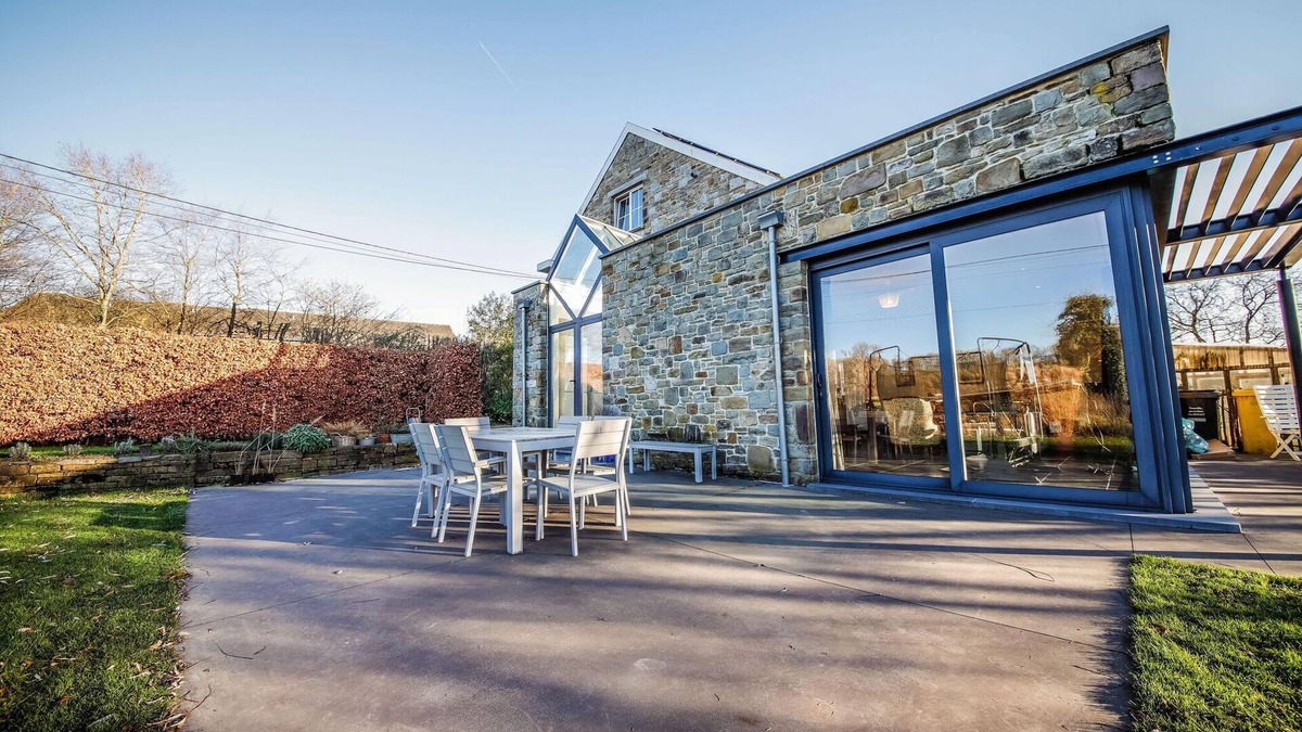 Modave House | Maison Le Saint Pierre with lots of charm