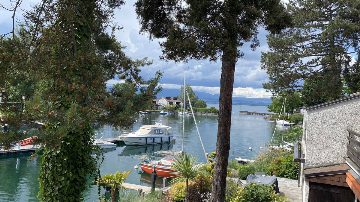 Thonon-les-Bains House | Maison les pieds dans l'eau avec place d'amarrage !