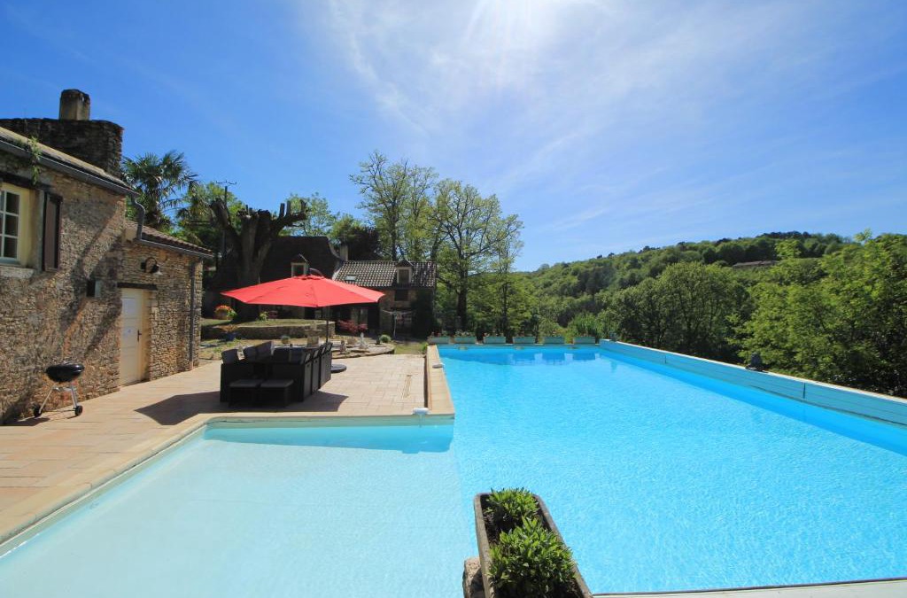 Le Buisson-de-Cadouin House | Maison Lou Peyrol avec piscine privée