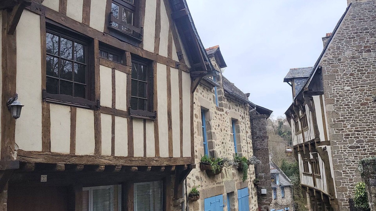 Lanvallay House | Maison Médiévale au Cœur de la Vieille Ville de Dinan