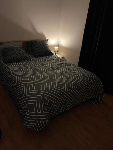 Moulins Apartment | Maison meublée avec parking