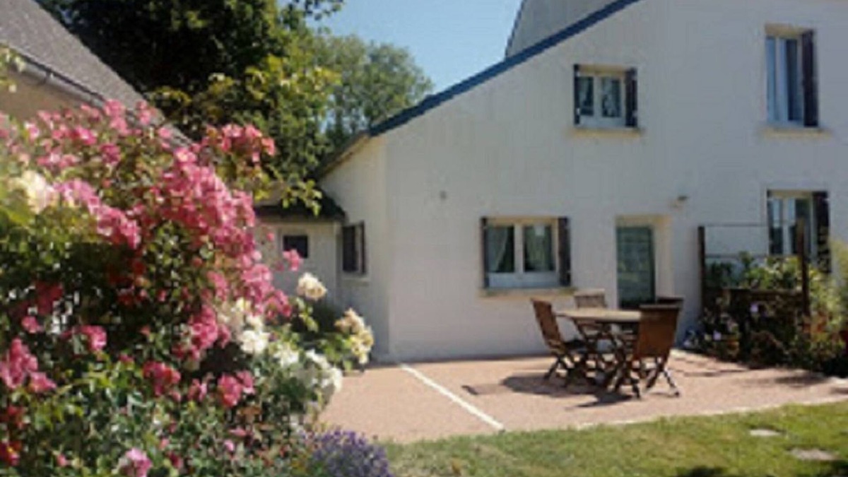 Moelan-sur-Mer House | Maison Mitoyenne, Entrée Indépendante, Dans un Grand Jardin,