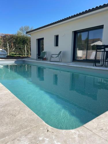 Creysse House | Maison moderne avec Piscine