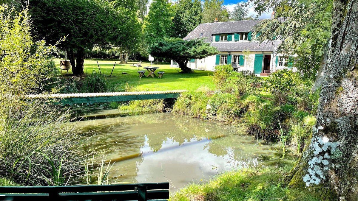 Saint-Nicolas-des-Laitiers House | Maison Normande Nichée Dans son Écrin de Verdure Sans Bruit à 70min de la Mer