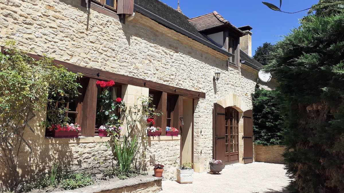Sarlat-la-Caneda House | Maison Périgourdine Avec Piscine Privée. Située à 4 kms de Sarlat