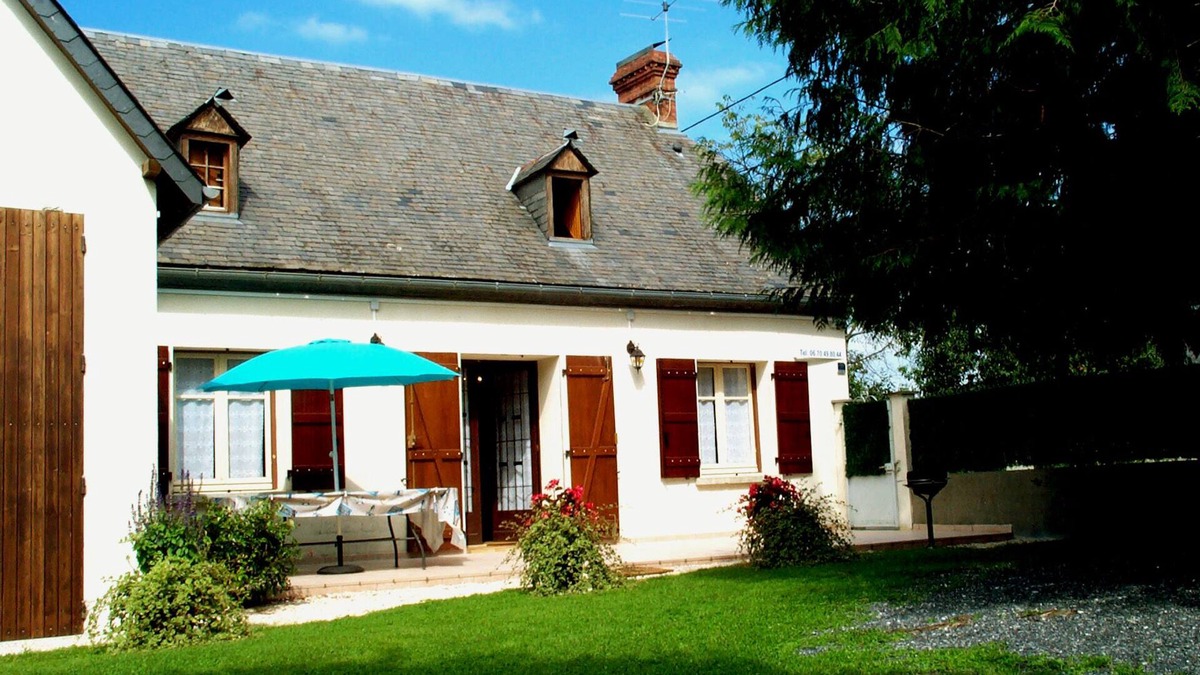 Ossun-ez-Angles House | Maison Pyrénées, 3*, south-facing, Mosquito nets, Fibre, Livebox, 2Tv, Enclosed park.
