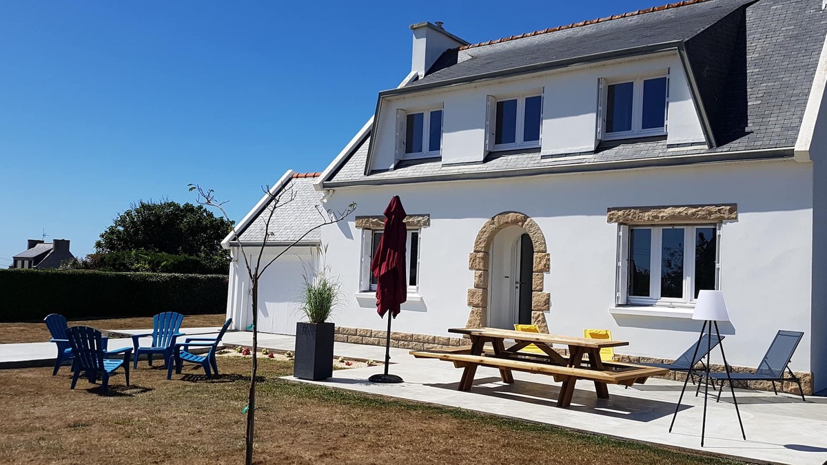 Plovan House | Maison Rénovée à 900 m de la mer