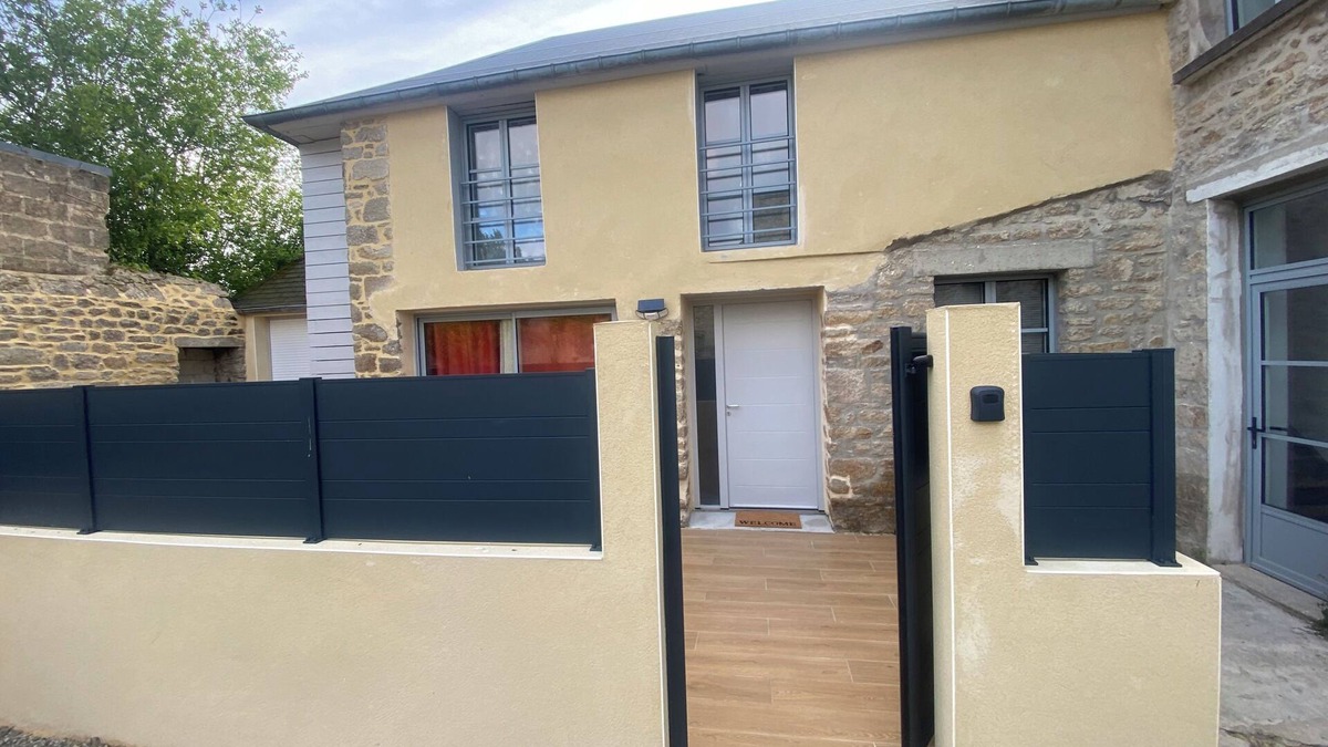Dinan House | Maison Rénovée Avec un Jacuzzi Privatif. A 7 Minutes à Pieds du Centre-ville