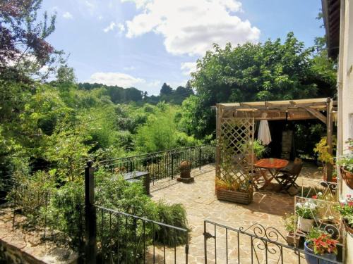 Segur-le-Chateau House | Maison Rocher
