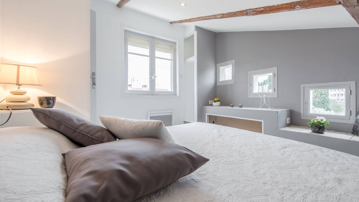 Sud Apartment | Maison Saint Jérome - Large, independent, very quiet and sunny + swimming pool