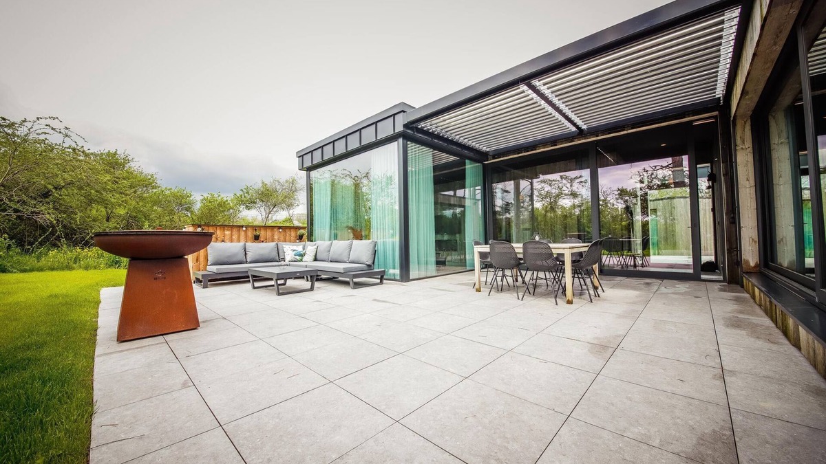 Heure House | Maison Sauvage super modern near Somme-Leuze