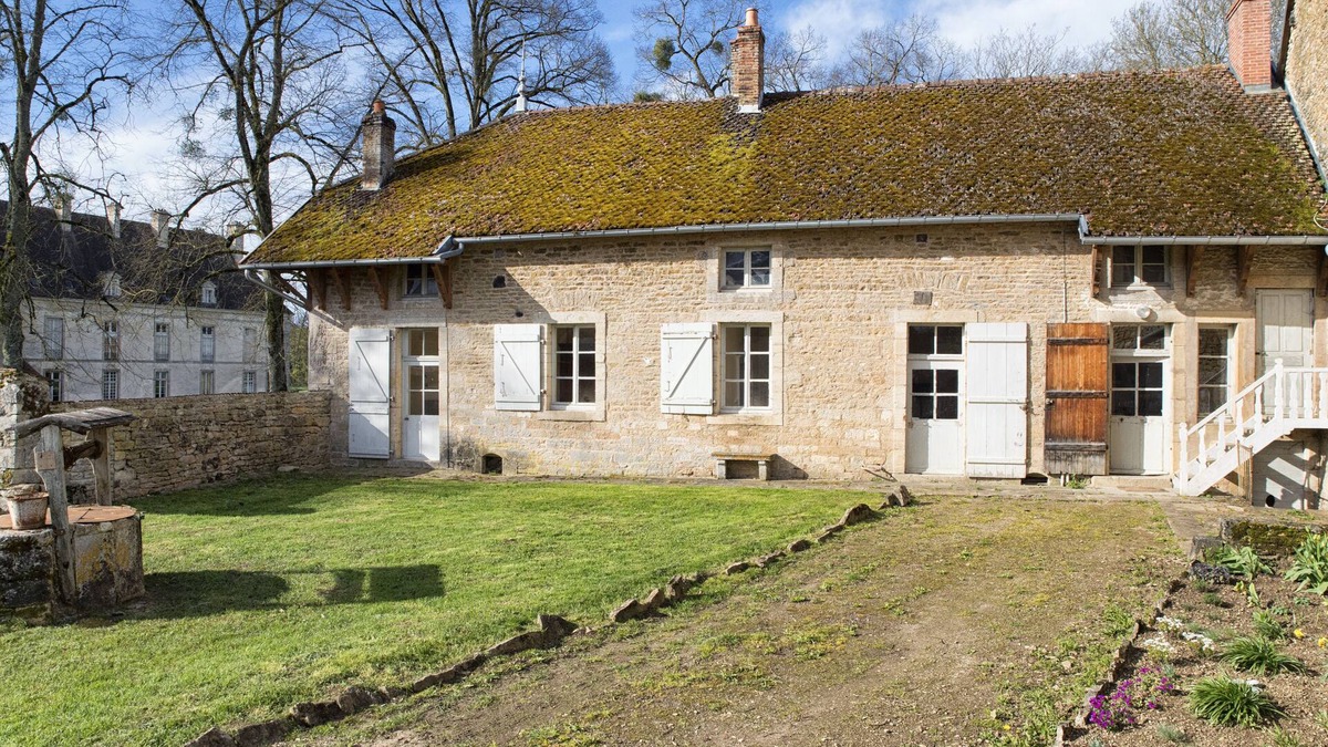 Commarin House | Maison Seguin du Château de Commarin