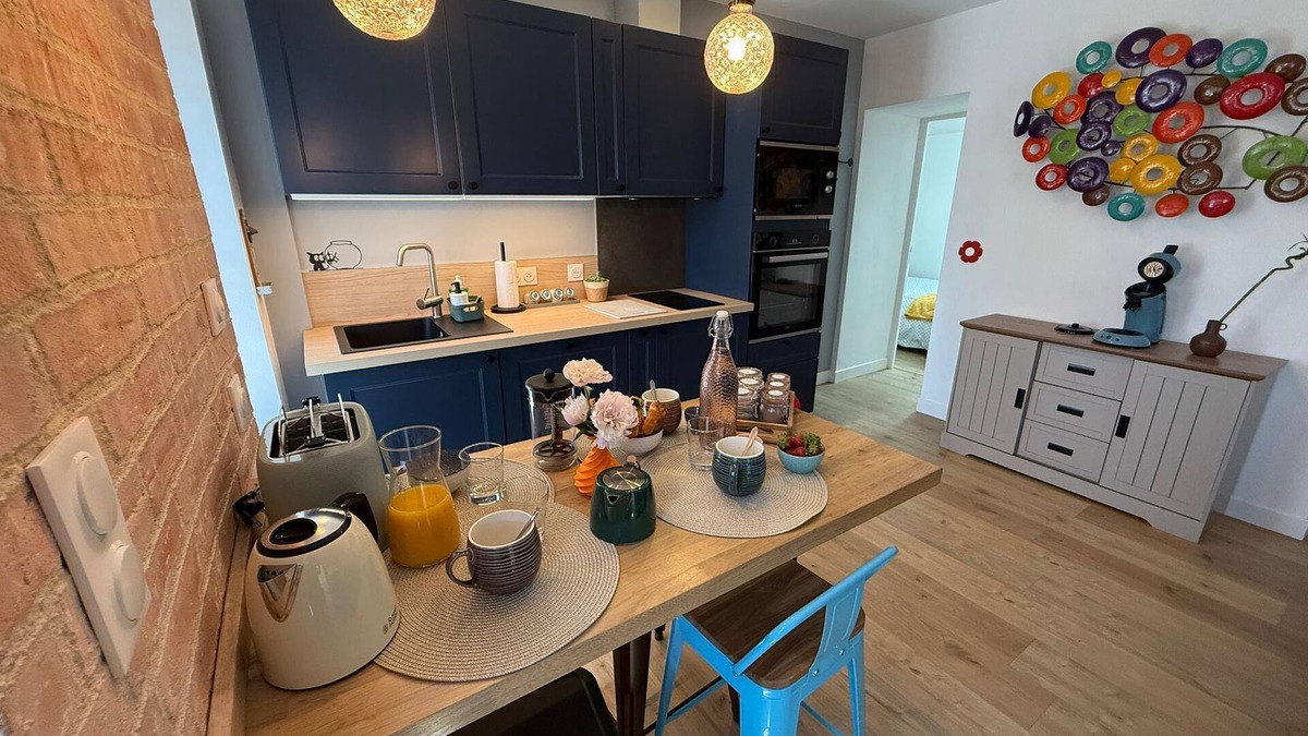 Nevers Apartment | Maison Sorbier - Apartment with garden, terrace and private garage