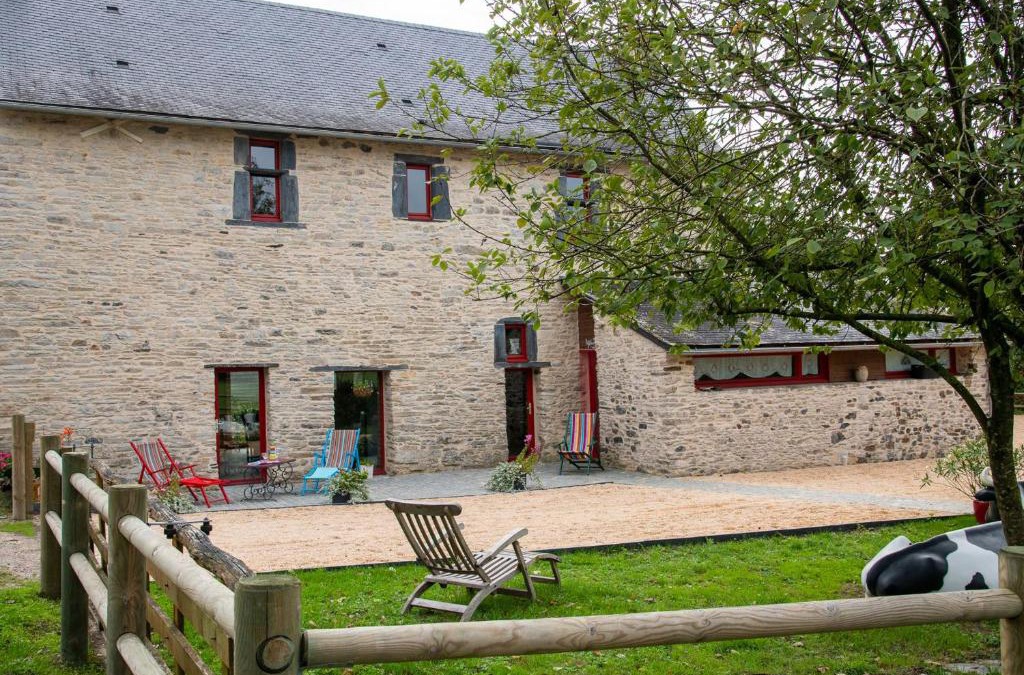 Pannece House | Maison spacieuse avec piscine chauffée, jardin clos et équipements de loisirs en pleine campagne - FR-1-306-1114