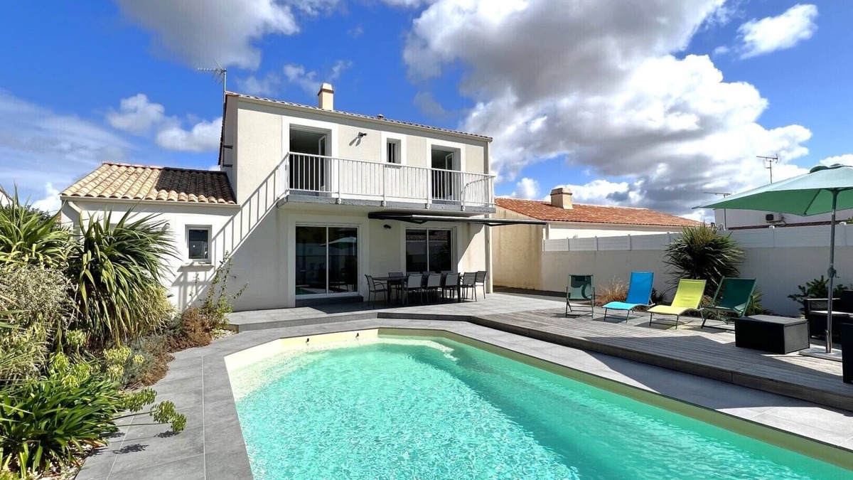 Saint-Vincent-sur-Jard House | Maison Tout Confort Bord de Mer, Piscine, 140m², 5 bedrooms