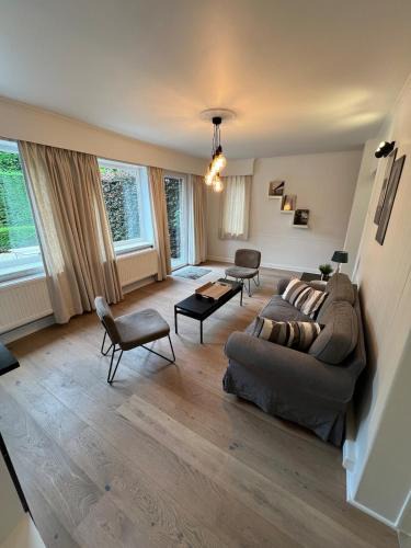 Izegem House | Maison Ter Wallen