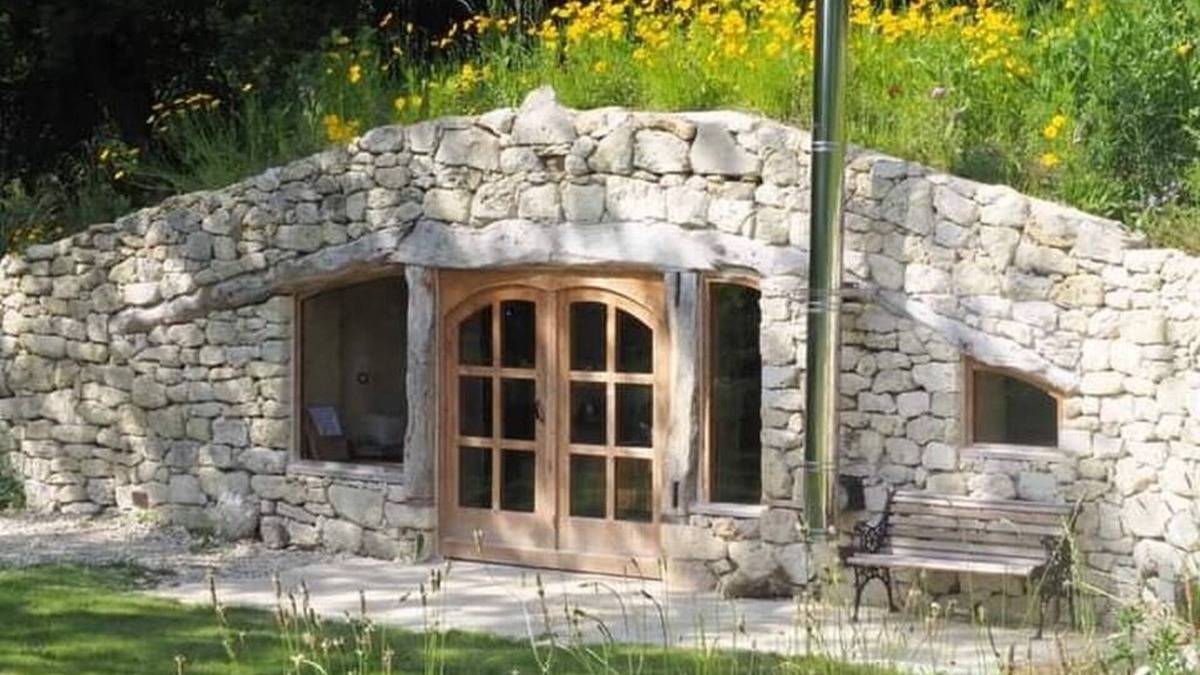 L'Isle-Bouzon Cabin | Maison Terre Cabanes de Fallot/sauna - cold bath/shared natural swimming pool