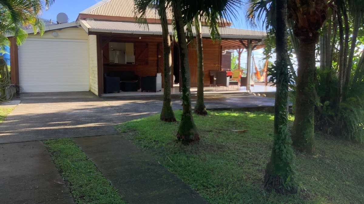 Saint-Claude House | Maison tropicale