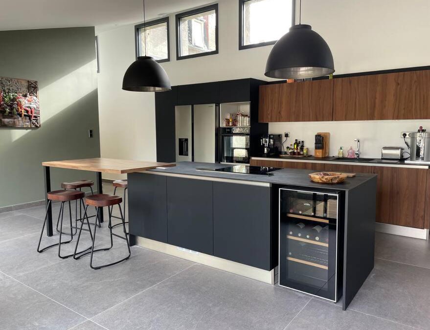 Brive-la-Gaillarde Villa | Maison type loft, spacieuse et atypique
