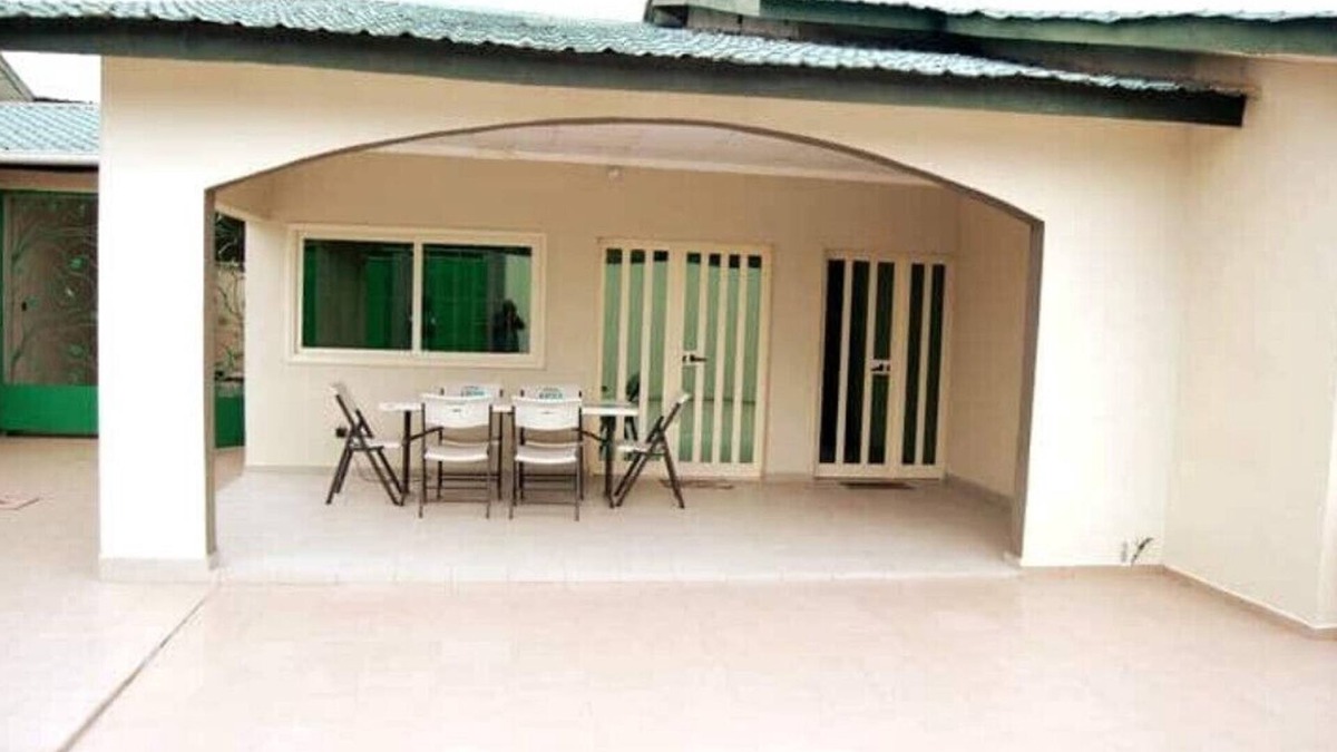 Abomey-Calavi House | Maison Verte à Cococodji B