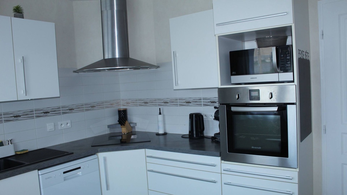 Artonne House | Maison vue Chaine des Puys