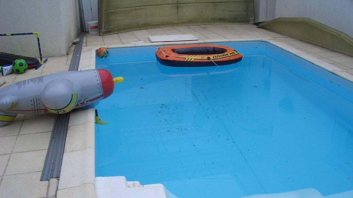 Saulx-les-Chartreux House | Maisonette for 5 people - with heated pool in summer