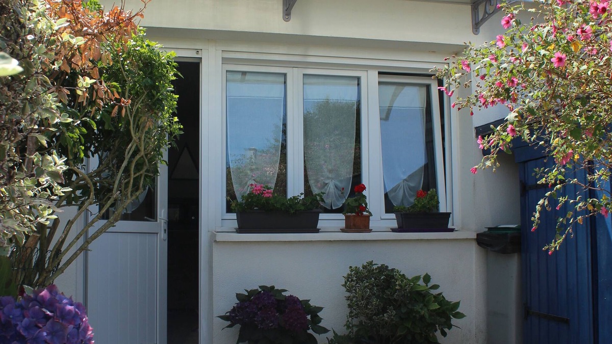 Pont-l'Abbe House | Maisonette with garden. 2-star rental.