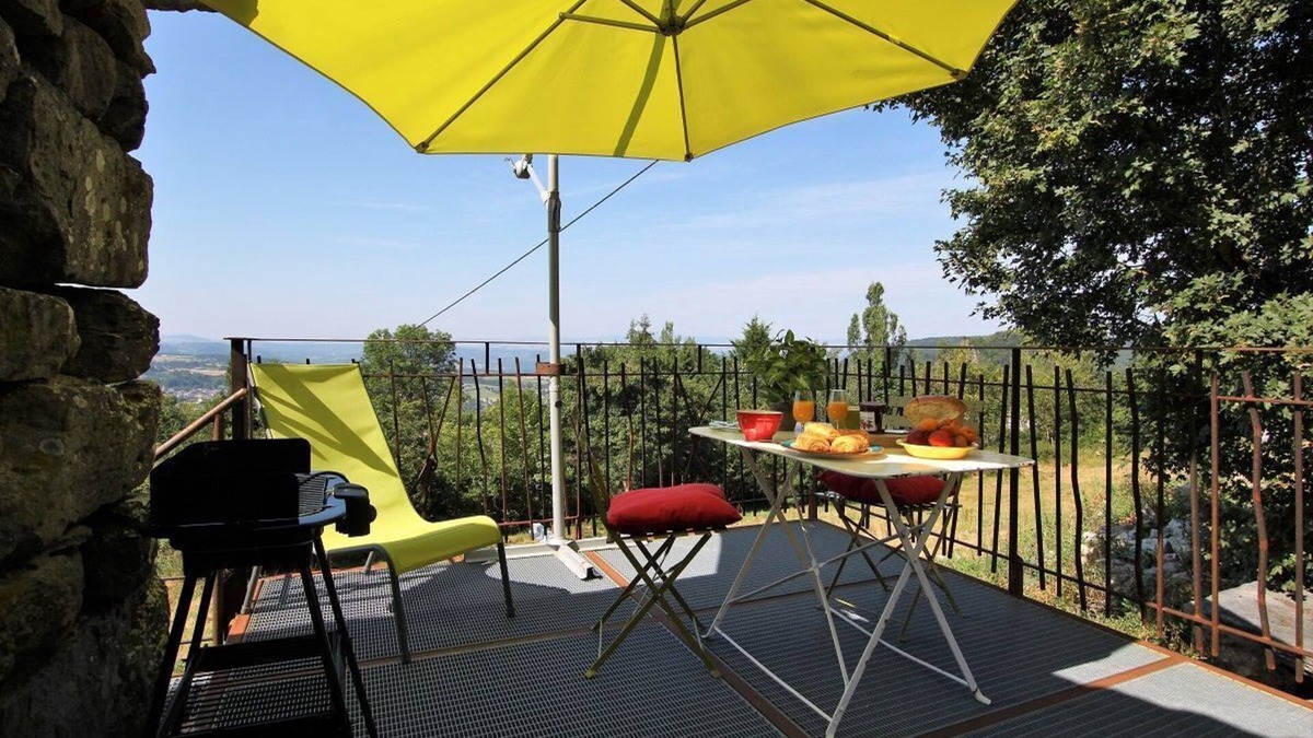 Saint-Julien-Chapteuil House | Maisonnette de Maze in Rocherols, 20 minutes from Le Puy-en-Velay