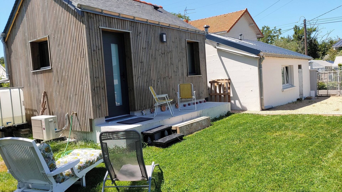 Saint-Martin-de-la-Place Ski Chalet | Maisonnette en Bois, Tout Confort, Indépendante, Calme, 10 Minutes de la Loire