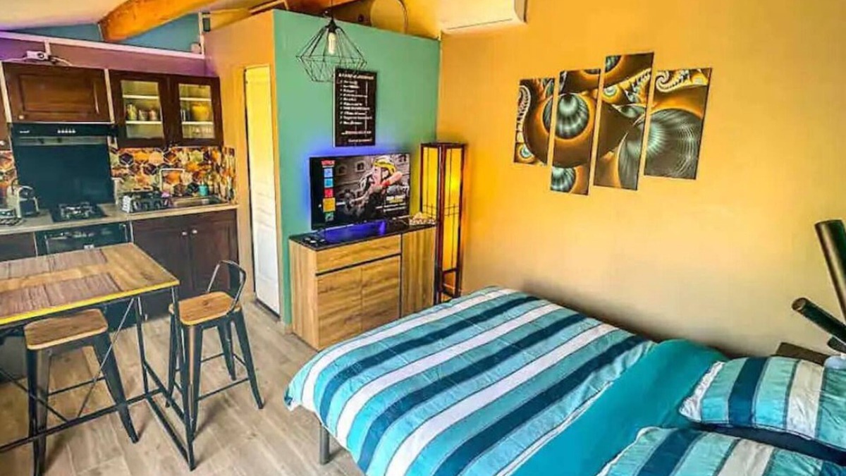 Sussargues Apartment | Maisonnette Clim Piscine Jacuzzi