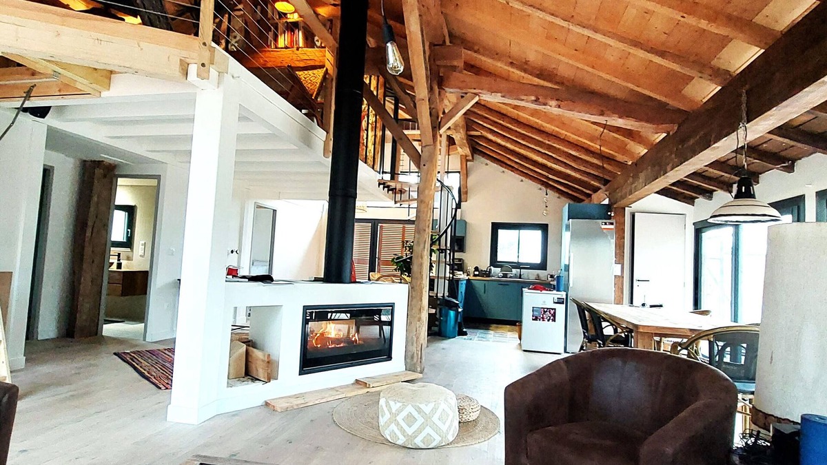 Arjuzanx House | Maisons Dans une Réserve Naturelle au Bord D'un Lac. Proximité des Plages