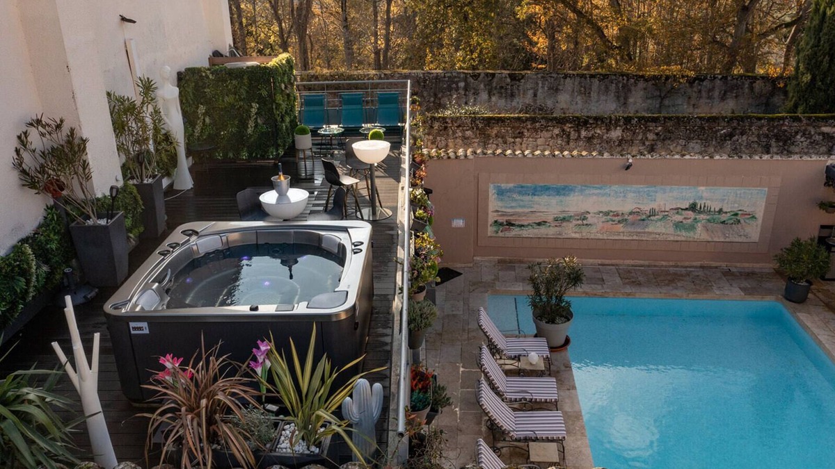 Terraube Villa | MaisonToscane 5* with AC - heated private pool, jacuzzi, billiards