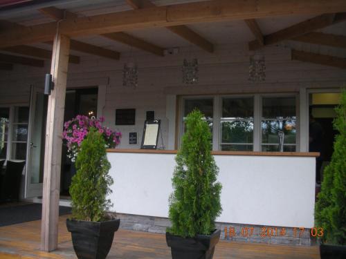 Ypaja Hotel | Majatalo & Ravintola Villa Emilia