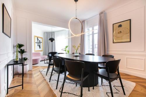 el Camp d'en Grassot i Gracia Nova Apartment | Majestic 4BR/4BATH apartment in Sagrada Familia area