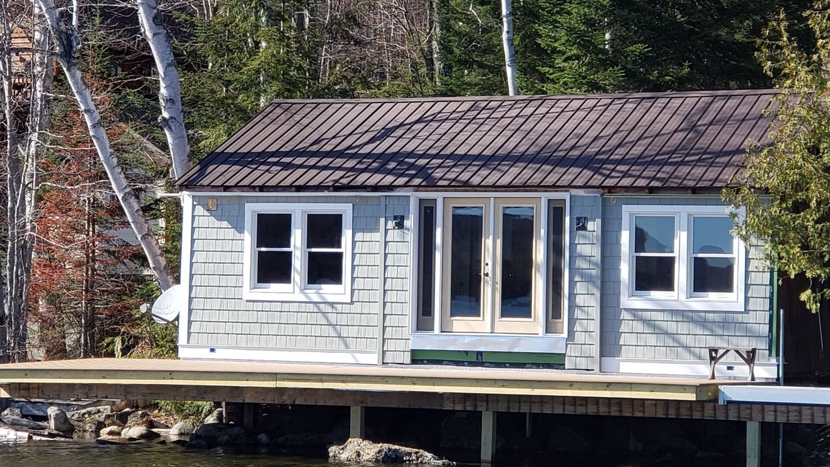 Maidstone Cabin | Majestic Maidstone Lake Property